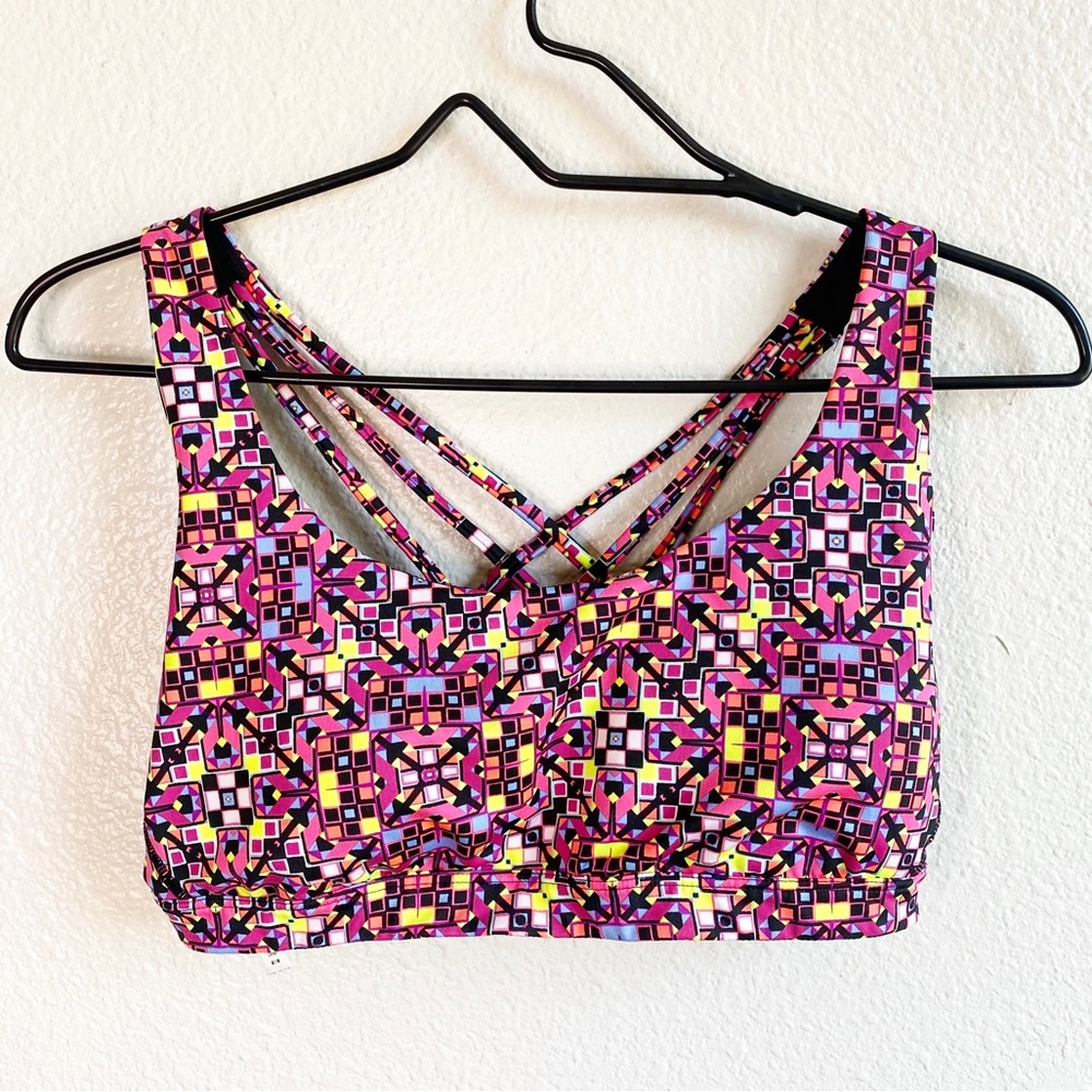 Victoria’s Secret Multicolor Strappy Back Padded Sports Bra Women’s Size Medium
